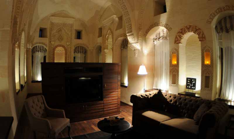 Shmayaa Hotel